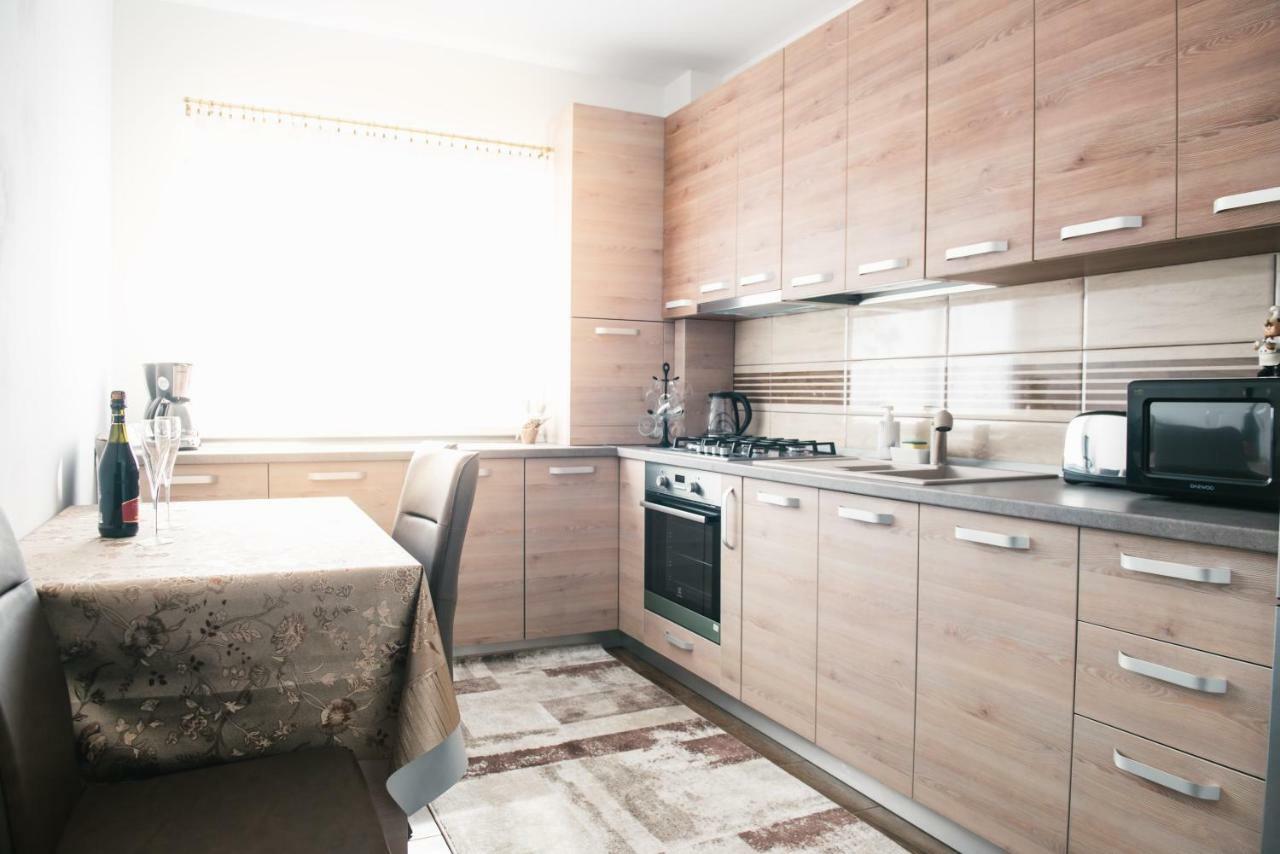 Apartament Asiral Apartment Brasov Bagian luar foto